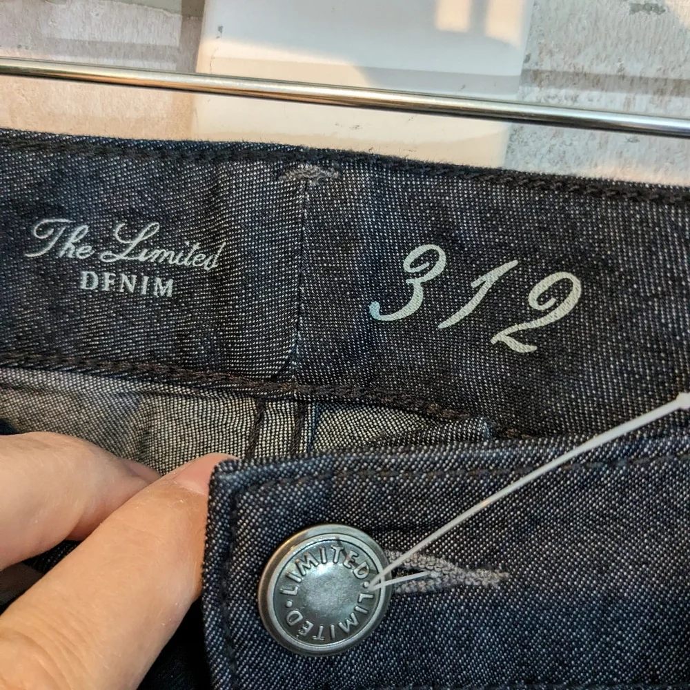 🆕 The Limited, boot cut jeans, NEW with tags, sz 14R.